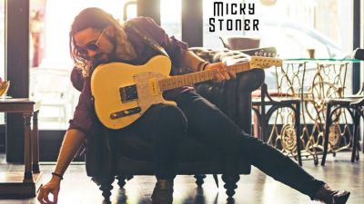 Micky Stoner, músico valenciano, estrena videoclip de Under the Sun