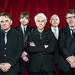 King Crimson en concierto en Madrid y Barcelona con Robert Fripp y sin móviles