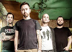 Rise Against, concierto en Barcelona con Blowfuse, en junio