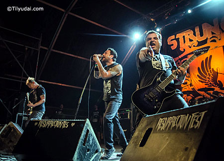 Strung Out en Resurrection Fest 2015 Viveiro, Lugo, crónica concierto julio 2015