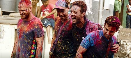 Coldplay en Barcelona, descubre en que piscinas han grabado su nuevo vídeo